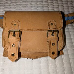 Leather belt bag
